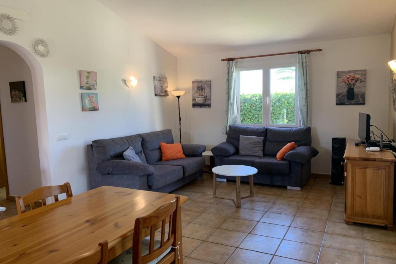 Villa Juana Cala'N Bosch  Extérieur photo